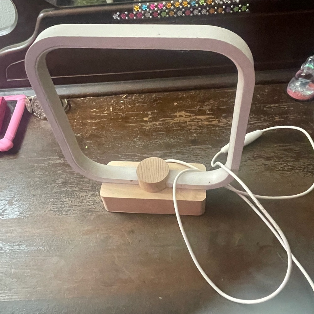 Square style ring light